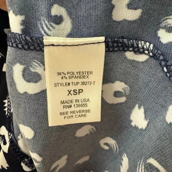 Beacon Navy and White Polka Dot Sleeveless V Neck Tank NWT Blouse - Picture 4 of 5